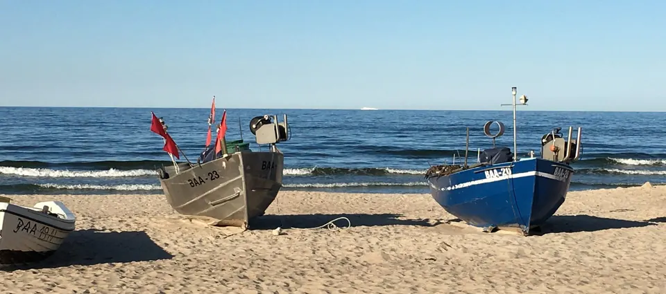 Fischerboote am Strand von Baabe